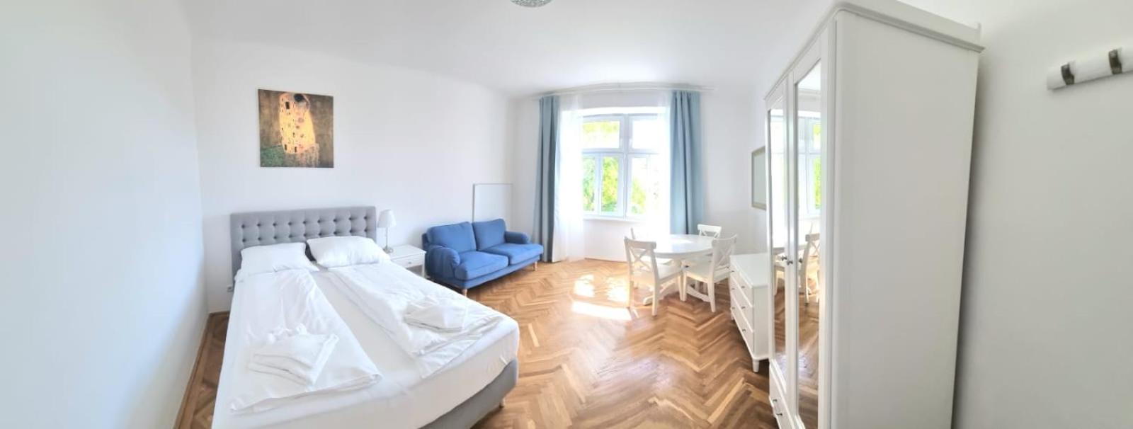 Herzlich Willkommen - Kuess Die Hand 3 Vienna Luaran gambar