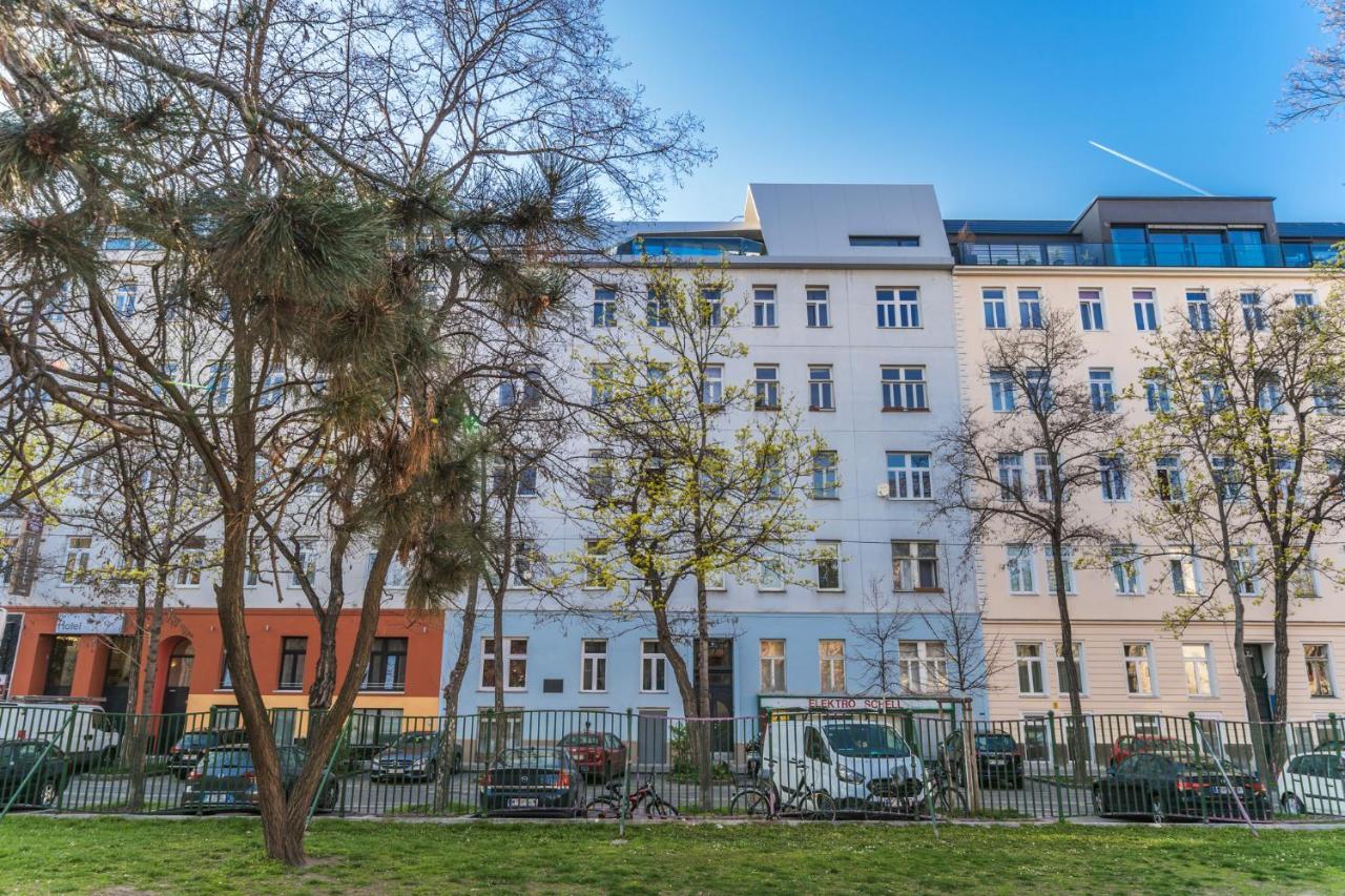 Herzlich Willkommen - Kuess Die Hand 3 Vienna Luaran gambar